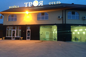 Отели Кисловодска с парковкой, "Троя" в п. Ясная Поляна (Кисловодск) с парковкой - забронировать номер
