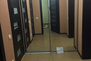 Квартиры Севастополя с размещением с животными, 2х-комнатная Античный 11/а с размещением с животными - фото