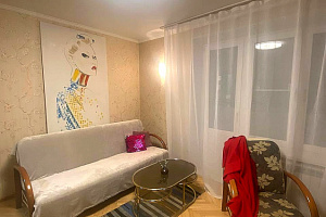 2х-комнатная квартира Орджоникидзе 6к4 в Москве 2