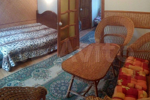 Квартиры Алупки недорого, 2х-комнатная Амет-Хана Султана 14 недорого - цены
