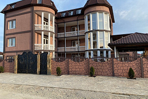 Гостевые дома Судака с собственным пляжем, "Ахиллион" с собственным пляжем - цены