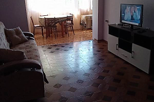 Отдых в Абхазии с лечением, 3х-комнатная Абазгаа 47/3 кв 16 с лечением - цены