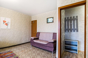 Гостиницы Новосибирска с баней, 1-комнатная Блюхера 4 с баней