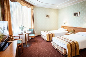 Гостиницы Челябинска 4 звезды, "Березка" гостиничный комплекс 4 звезды - забронировать номер