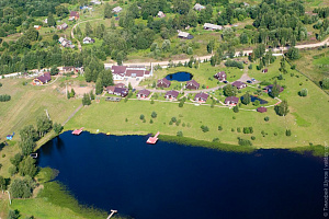Базы отдыха Валдая у озера, "Ерёмина Гора" у озера - фото