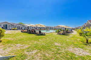 Отели Гудауты рядом с пляжем, "Папа Дом" гостиничный комплекс рядом с пляжем - раннее бронирование