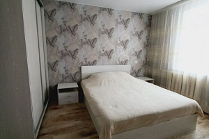 Квартиры Ульяновска у парка, 2х-комнатная Созидателей 38 у парка - фото