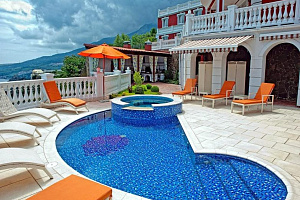 Пансионаты Гурзуфа с бассейном, "Onegin Terrace" с бассейном - фото