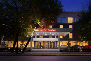 Гостиницы Калуги у парка, "Hilton Garden" бизнес-отель у парка - фото