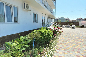 Гостевые дома Крыма недорого, "White House" недорого - цены