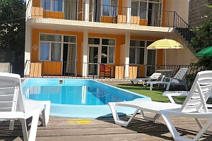 Отдых в Малореченском с бассейном, "Солнечный кот" с бассейном - забронировать