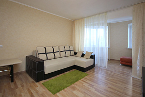 Гостиницы Белгорода с джакузи, "В центре города" 3х-комнатная с джакузи - фото