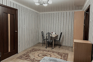 Квартиры Астрахани с размещением с животными, 2х-комнатная Вячеслава Мейера 6 с размещением с животными - снять