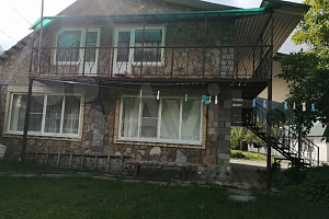 Дома Теберды недорого, 2х-этажный Орджоникидзе 39 недорого - фото