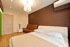 Гостиницы Самары для отдыха с детьми, 2х-комнатная Мичурина 149 для отдыха с детьми - забронировать номер