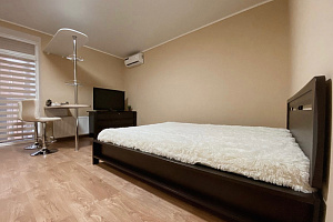 Квартиры Астрахани 3-комнатные, квартира-студия Набережная Приволжского Затона 20Г 3х-комнатная - снять