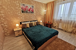 Гостиницы Тюмени с сауной, 1-комнатная 50 лет Октября 57А этаж 6 с сауной - забронировать номер