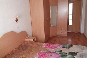 Квартиры Бугульмы недорого, 2х-комнатная Газинура Гафиатуллина 45 недорого - раннее бронирование