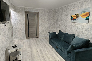 Гостиницы Астрахани с собственным пляжем, "На Покровской площади 5" 2х-комнатная с собственным пляжем - раннее бронирование