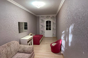 Квартиры Геленджика на месяц, "100 метров до моря" 2х-комнатная на месяц - фото
