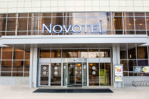 Гостиницы Екатеринбурга рядом с аэропортом, "Novotel Екатеринбург Центр" у аэропорта - фото