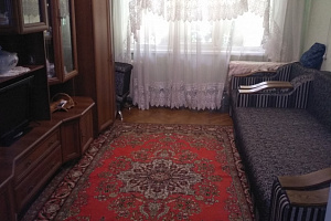 Квартиры Гурзуфа на месяц, 2х-комнатная Соловьёва 2 на месяц