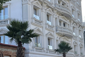 Гранд-отели в Сухуме, "Grand Hotel Sukhum" гранд-отели