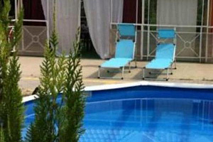 Отдых в Туапсе с бассейном, "Таунхаус Солнечный" с бассейном - цены