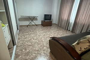 Гостиницы Нижнекамска на карте, "Уютная" 1-комнатная на карте - цены
