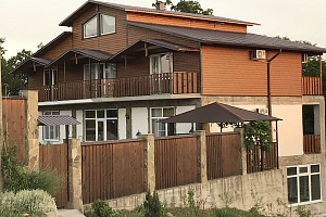 Гостевые дома Новомихайловского с бассейном, "Терра" с бассейном