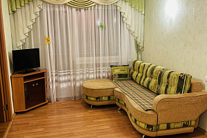 Гостиницы Пскова с бассейном, 2х-комнатная Гоголя 5 с бассейном - фото