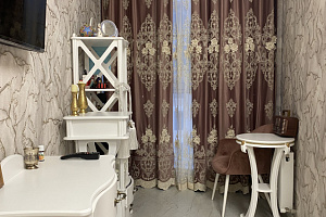 Квартиры Геленджика на набережной, 2х-комнатная Крымская 22к13 на набережной - цены