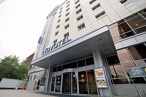Гостиницы Екатеринбурга рядом с автовокзалом, "Novotel Екатеринбург Центр" у автовокзала - цены