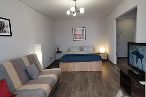Квартиры Комсомольска-на-Амуре на месяц, 1-комнатная Комсомольское 77к2 на месяц - цены
