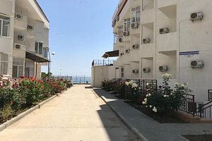 Отели Феодосии с собственным пляжем, "Кафа Люкс" с собственным пляжем - фото