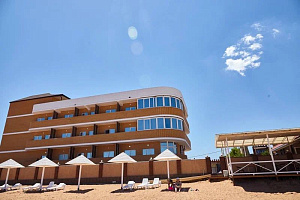 Гостиницы Краснодарского края на первой береговой линии, "Лотос" на первой береговой линии - фото