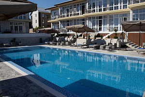 Гостиницы Ольгинки с подогреваемым бассейном, "Cromwell White" с подогреваемым бассейном - фото