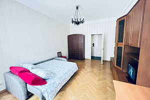 Отели Санкт-Петербурга недорого, "На Литейном" 2х-комнатная недорого