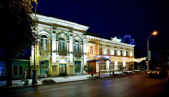 &quot;Центральная (Бристоль)&quot; гостиница в Таганроге - фото 1