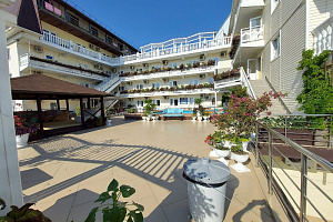 Отели Лермонтово рядом с пляжем, "Экватор" рядом с пляжем - забронировать номер