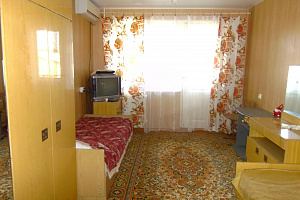 Квартиры Ейска у моря, 2х-комнатная Энгельса 4А у моря - фото
