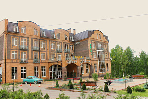 Гостиницы Курска у парка, "Роща Невест" у парка - фото
