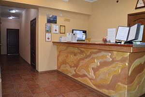 Гостиницы Астрахани 4 звезды, "Золотой Джин" гостиничный комплекс 4 звезды - раннее бронирование