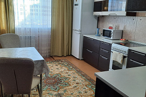 Гостиницы Нижневартовска с размещением с животными, 1-комнатная Нефтяников 44 с размещением с животными - раннее бронирование