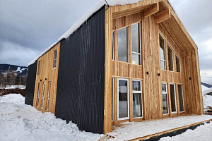 Гостевые дома на Байкале с термальными источниками, "Chilla Villa Black" с термальными источниками - фото
