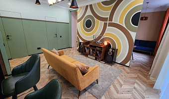 &quot;Mid-Century Modern Home&quot; 2х-комнатная квартира во Владивостоке - фото 2