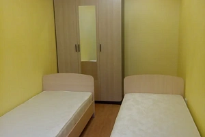 Гостиница в , 2х-комнатная Жуковского 13 - фото