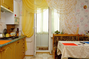 Мотели в Орджоникидзе, 2х-комнатная Нахимова 2/Б мотель - забронировать номер