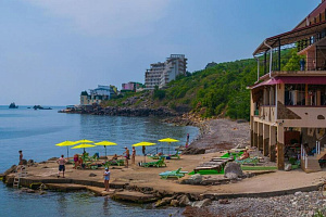 Отели Партенита рядом с пляжем, "Ай-Тодор" рядом с пляжем - фото