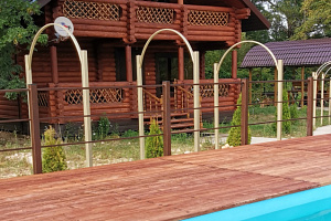 Отели Гуамки с подогреваемым бассейном, "Дом В Горах" с подогреваемым бассейном - фото